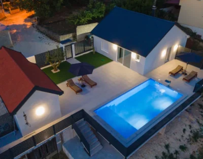 Stolac, Home with pool